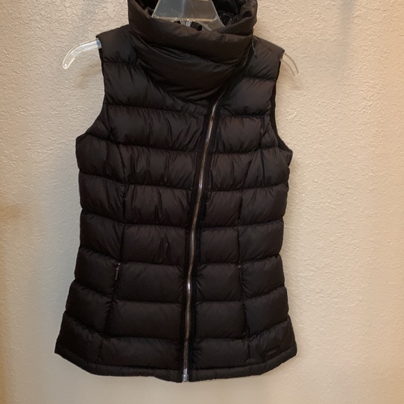 Athleta Downabout vest - Picture 3 of 7